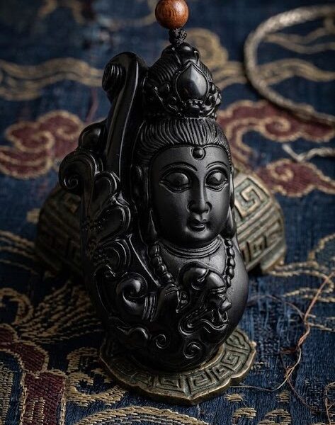 B09 Guanyin’s Flow Obsidian Pendant